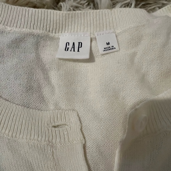 GAP Women's Ivory Button-Up Cardigan size M - Picture 2 of 4